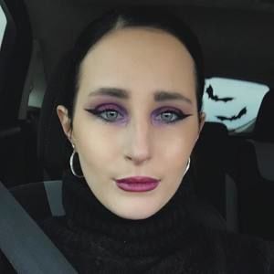 Meet your Posher, Madi